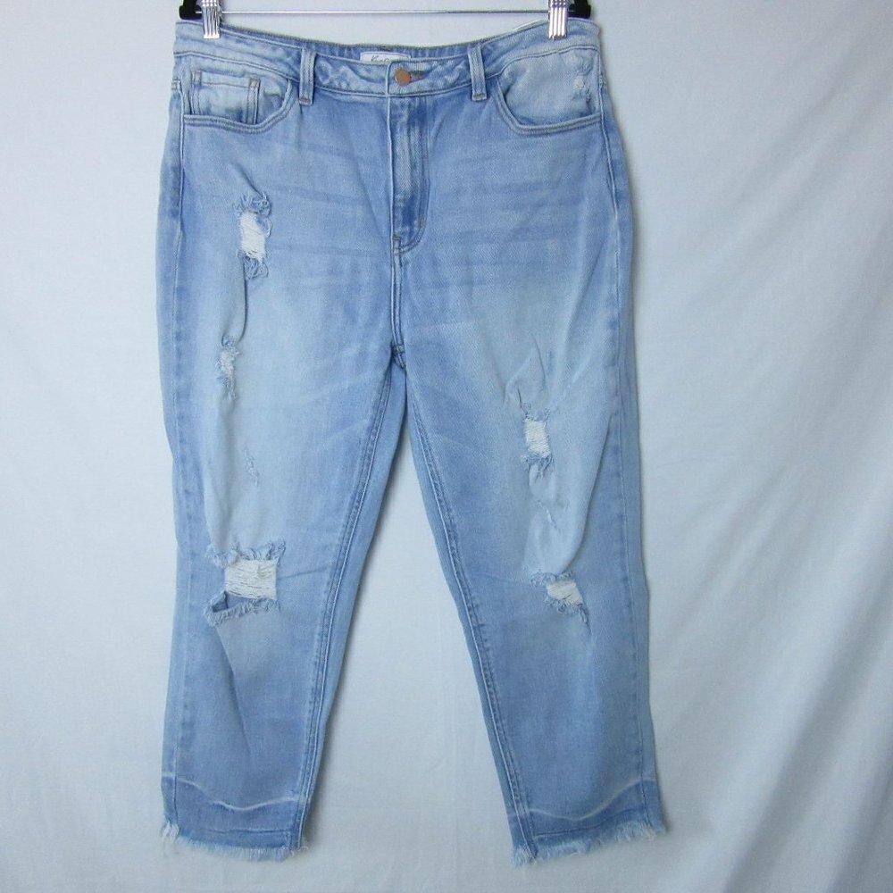 KanCan Jeans Mom Fit Light Wash Distressed Denim Raw Hem Ankle Women's 31